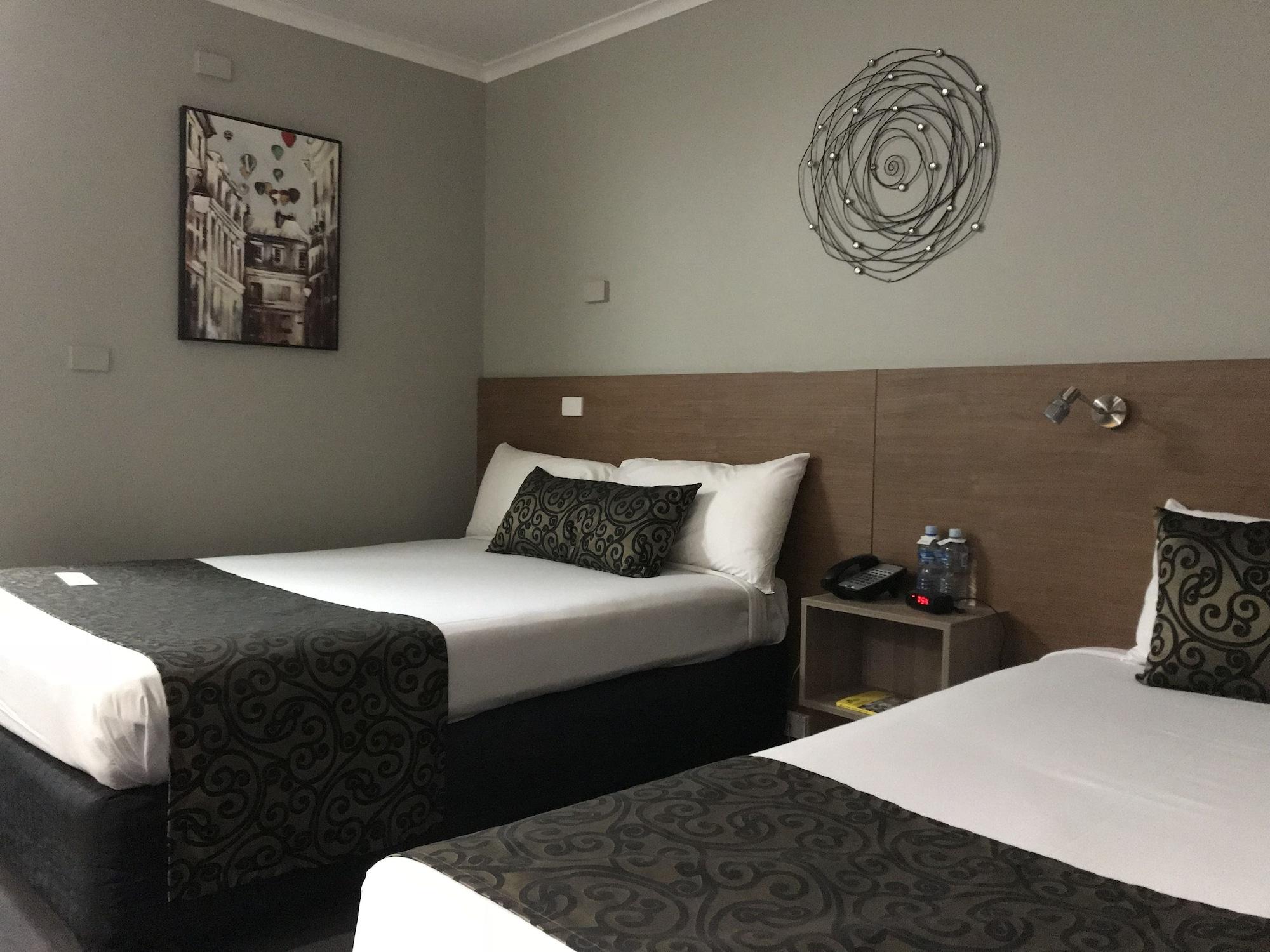 Burnie Central Townhouse Hotel Екстер'єр фото