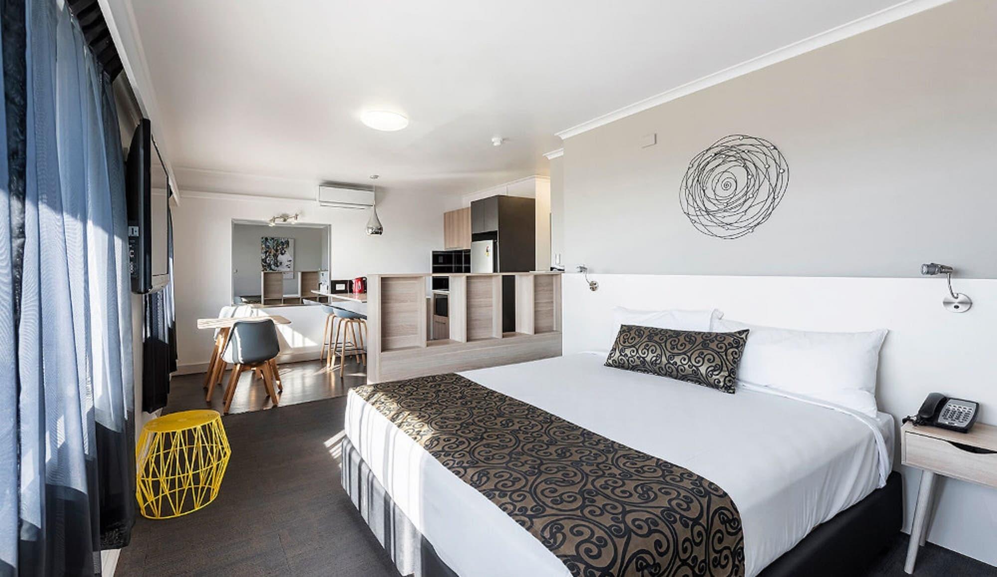 Burnie Central Townhouse Hotel Екстер'єр фото