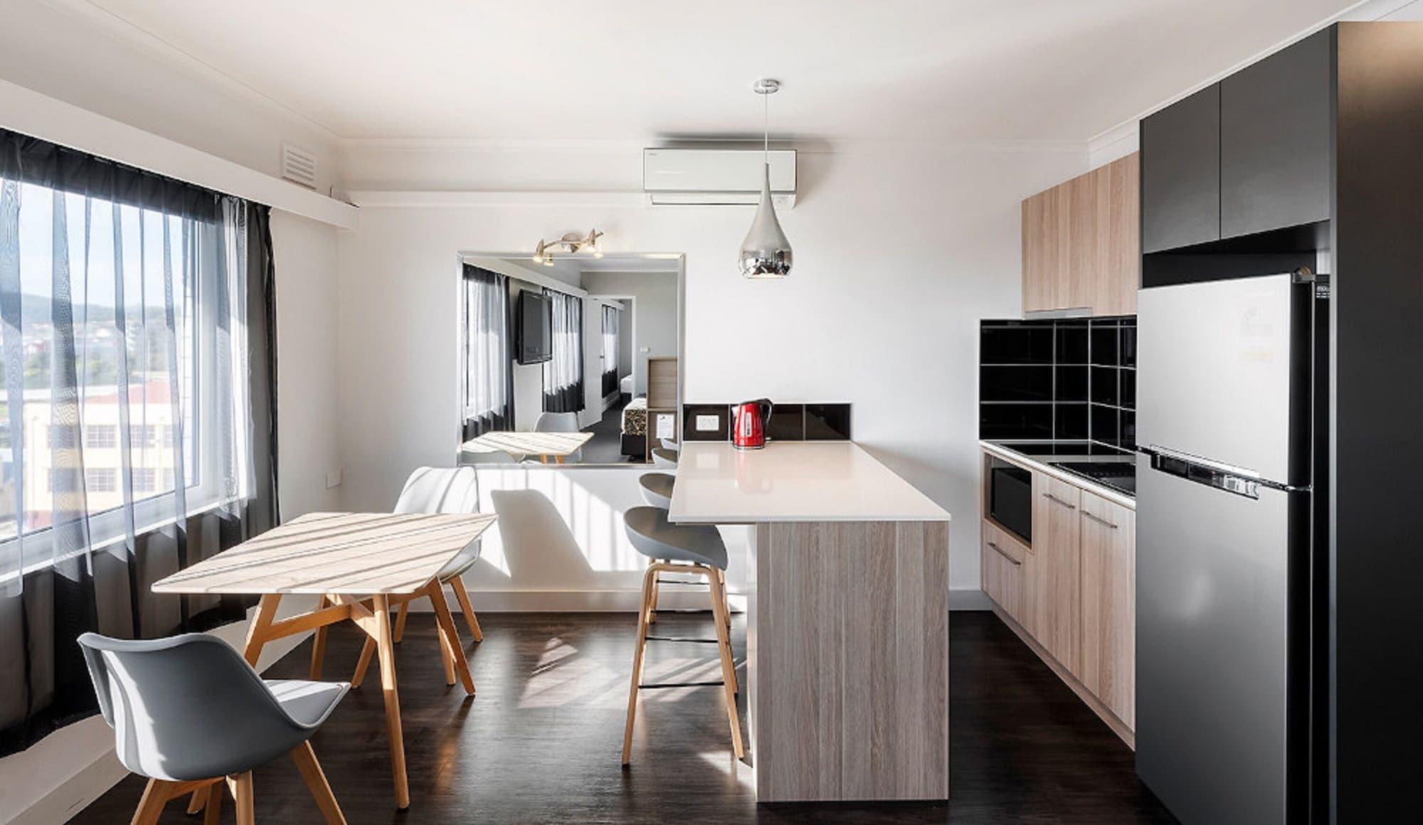 Burnie Central Townhouse Hotel Екстер'єр фото