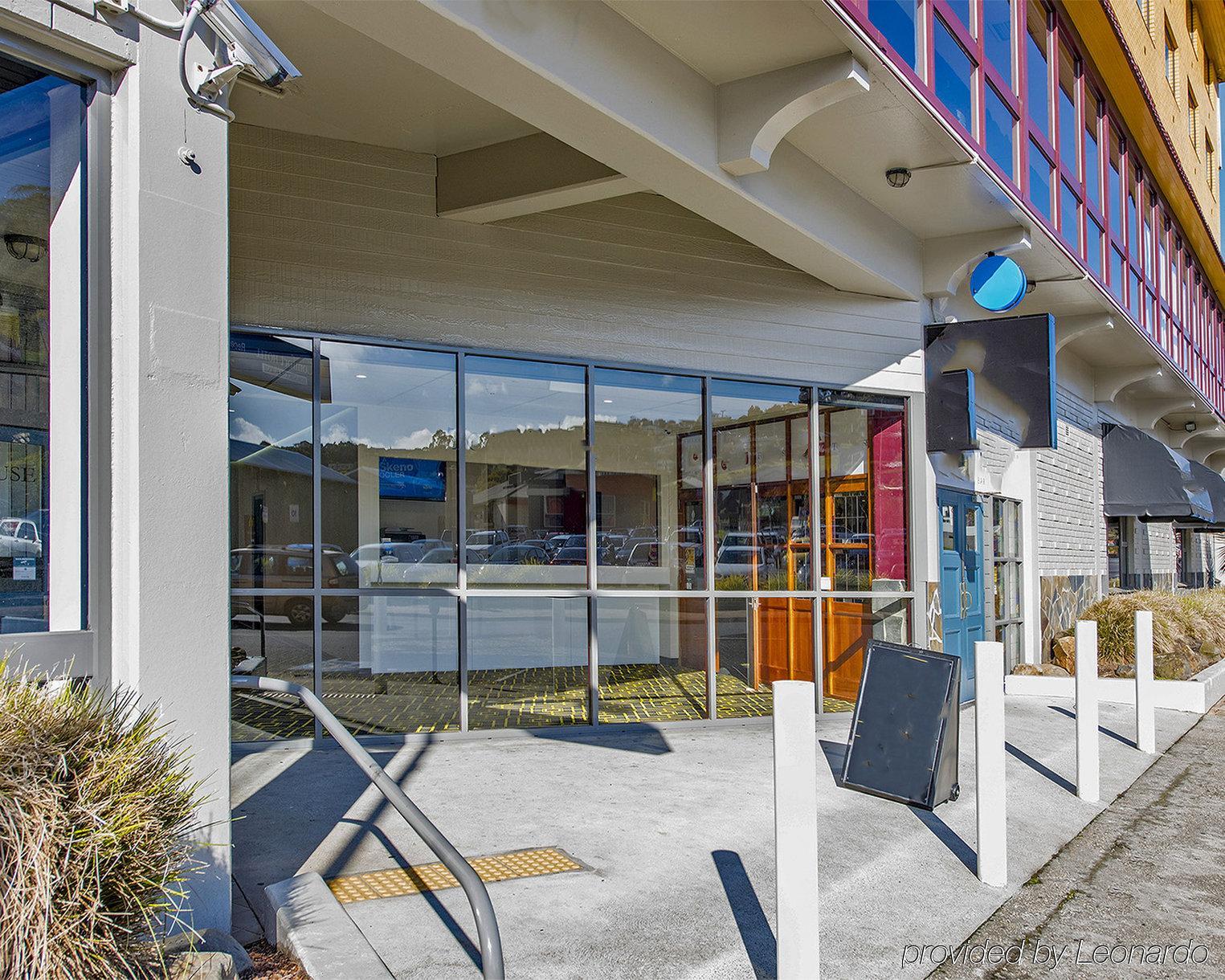 Burnie Central Townhouse Hotel Екстер'єр фото