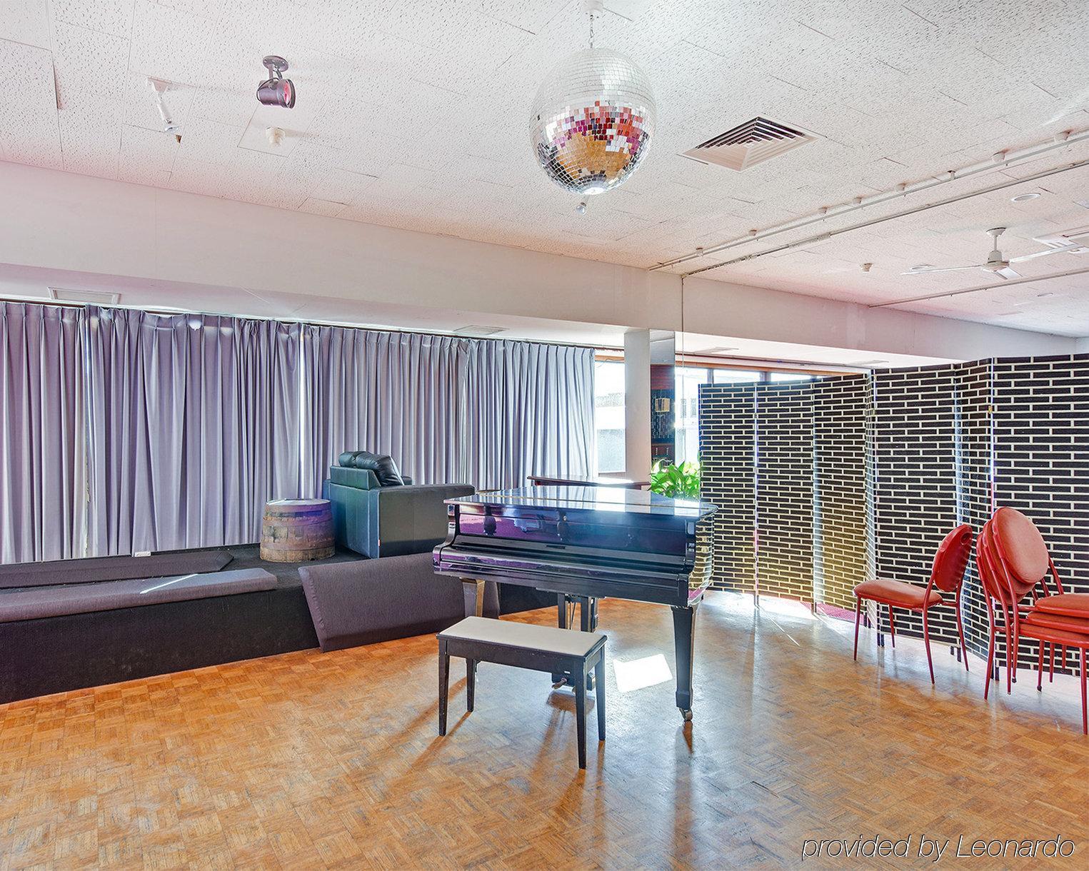 Burnie Central Townhouse Hotel Екстер'єр фото