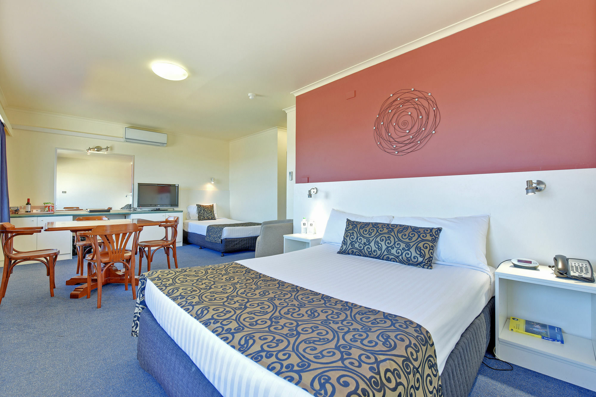 Burnie Central Townhouse Hotel Екстер'єр фото